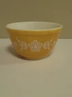VINTAGE PYREX BUTTERFLY GOLD 1 1/2 PT MIXING BOWL #401