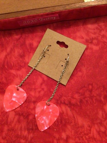 Hot pink guitar pic pierced dangle earrings - Picture 7 of 10