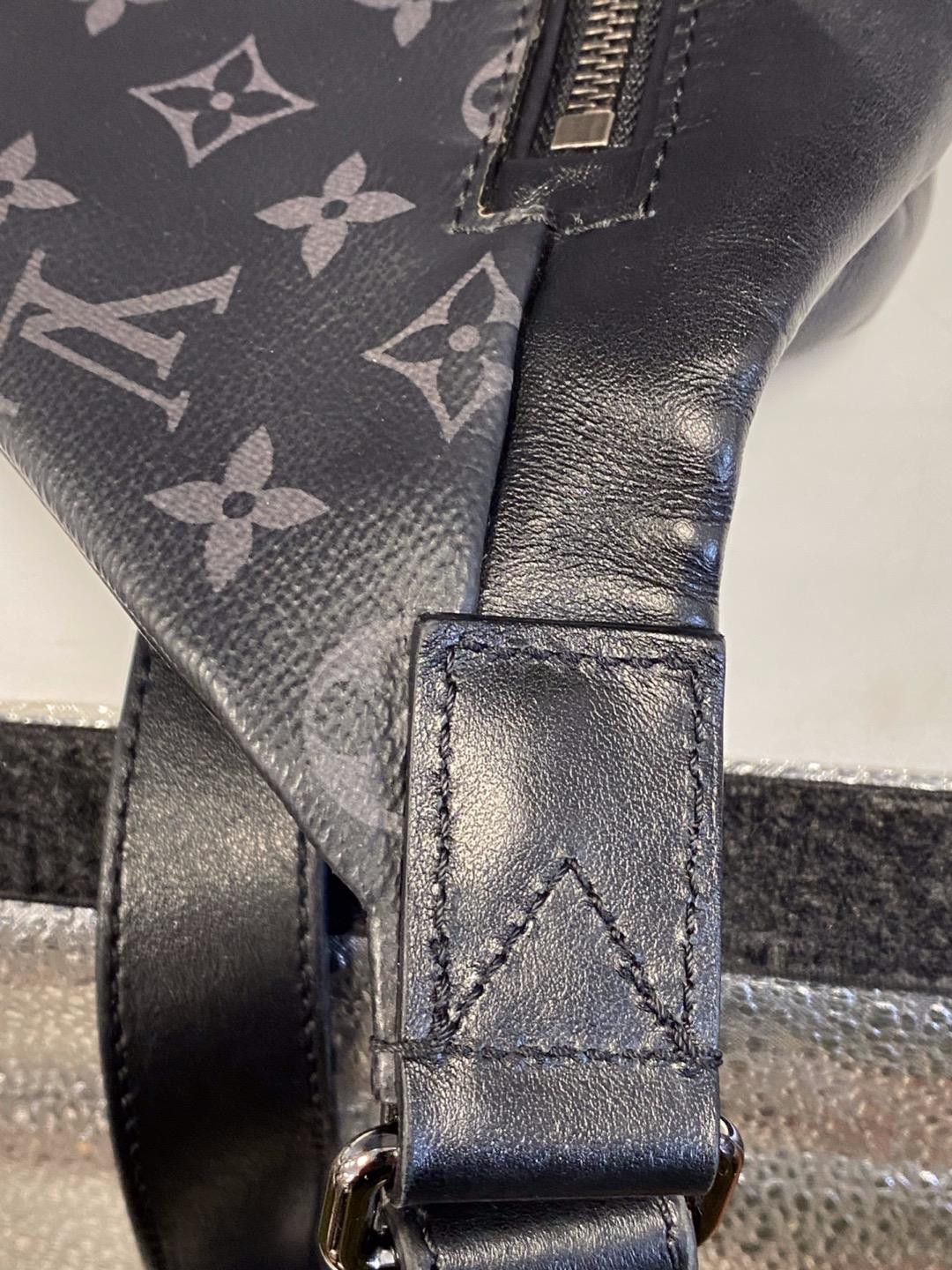 Louis Vuitton Discovery PM Monogram Eclipse Bumbag - image 14