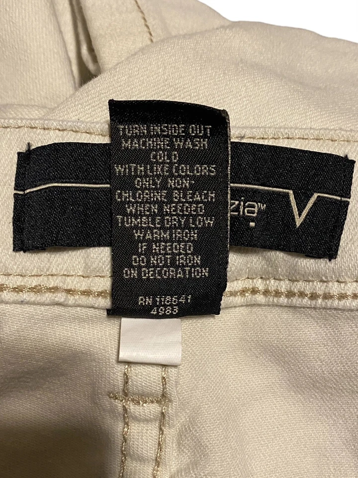 Pantalones cortos Venezia para mujer talla 22 blanco roto bordados tiro alto cónicos Foto 4 de 4