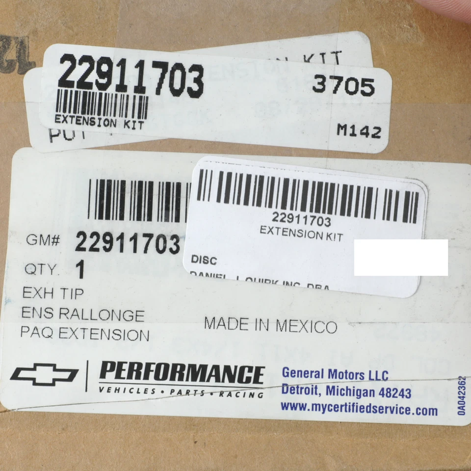 Punta de tubo de escape genuino GM 2015-2019 Chevrolet GMC Silverado HD 22911703 Foto 4 de 4