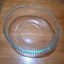 Pyrex 024 Clear Glass Round Casserole Dish 2 Quart Made In USA No Lid