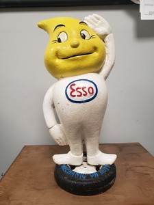 1945 Sydney Esso Oil Drop Cast Iron