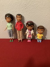 Disney Doc McStuffin Family w/Doc McStuffins Mom Dad  Brother