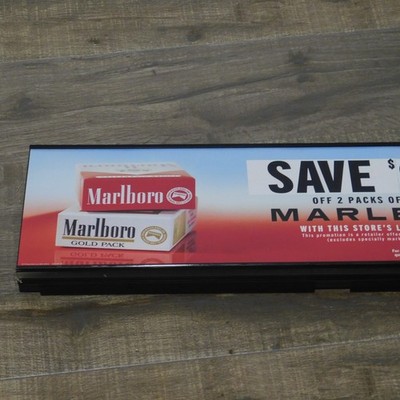 マルボロ　ディスプレイ Marlboro Cigarettes Gas Station Store Advertising Display Box
