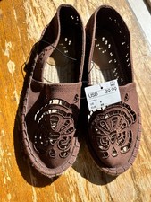 women H&M brown canvas flats 8