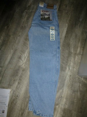 wrangler rugged wear classic fit jeans