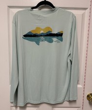 Reel Life Shirt Men's Medium Sun Ray Defender Series Logo Fishing UPF 50