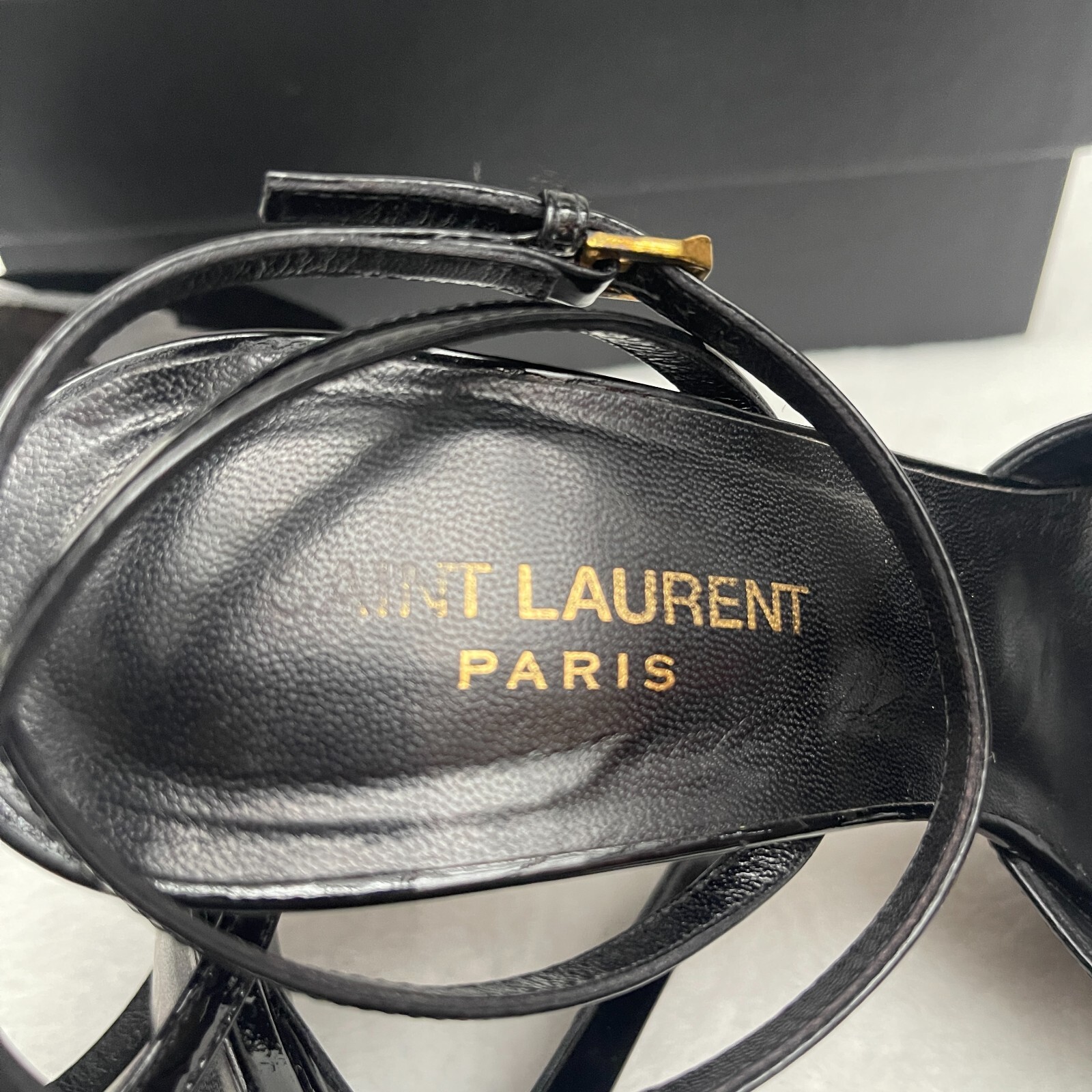 Yves Saint Laurent Kika vernice punta aperta plateau cinturino alla caviglia tacco