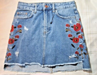 Zara Basic Z1975 Denim floral embroidered mini skirt SIZE XS cotton raw hem-NEW