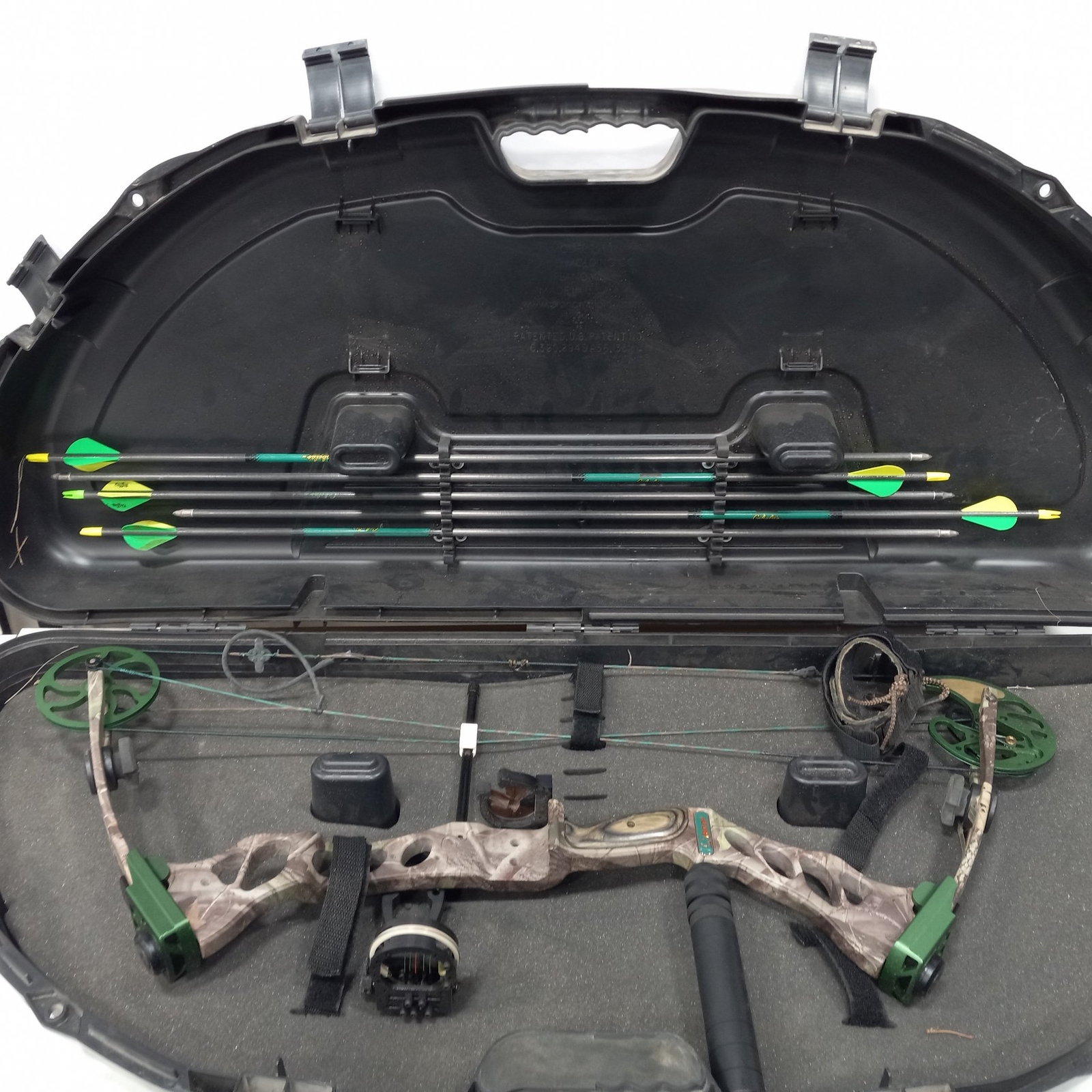 Bear Instinct Compound Bow with Arrows in Hard Travel Case eBay