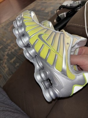 Nike Shox TL シルバー/イエロー スニーカー IH1336-700 Nike Shox TL size 9 Yellow Fade (Women's) New Authentic