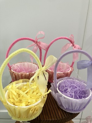 Easter Treat Baskets Vintage Style Set 4 Party Treats Cups