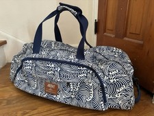 Arome Yoga Mat Bag Gym Bag Large Capacity Canvas Blue and White Wave Pattern Bag