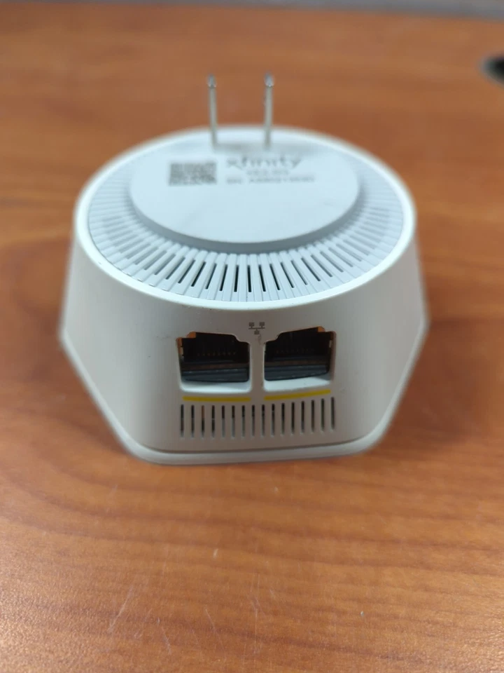 Xfinity XE2-SG Wi-Fi Pod 2.0 Ethernet Repeater - White - Image 3 of 3