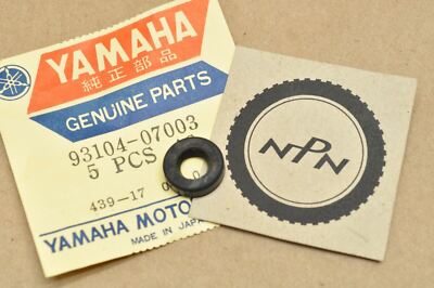 NOS OEM Yamaha AT1 DT250 DT400 G6 GTMX HT1 IT125 JT2 Speedometer Gear Oil Seal