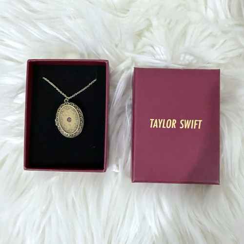 READ DESCRIPTION | Taylor Swift We’ll Run Gold Locket Necklace in Original Box