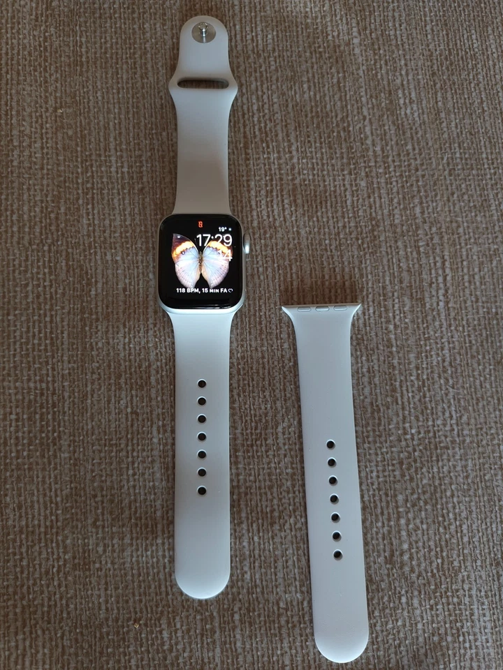 Apple Watch SE (1st generation), foto 2 di 5