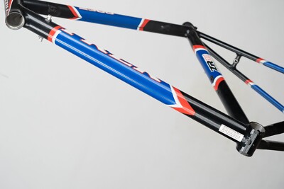 NOS TREK 2300 ALPHA SERIES ZR 9000 FRAME VINTAGE ROAD RACING