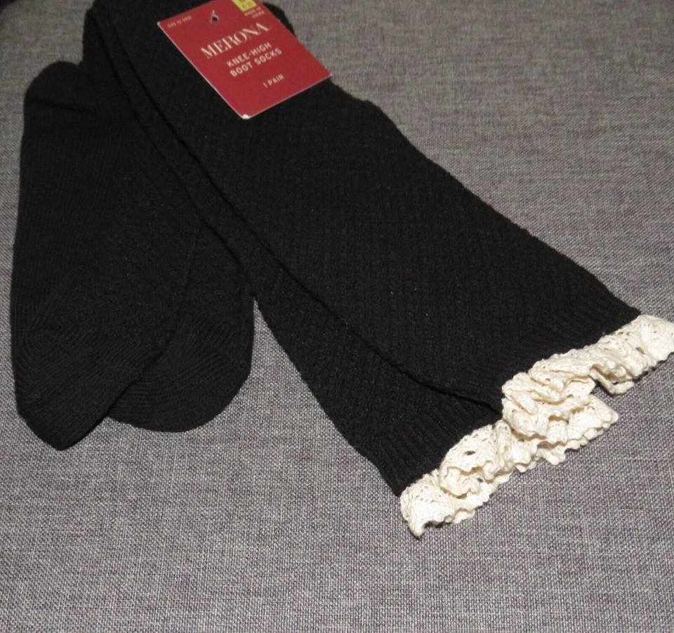 Calcetines hasta la rodilla Merona negros texturizados de encaje con textura de encaje Foto 3 de 4
