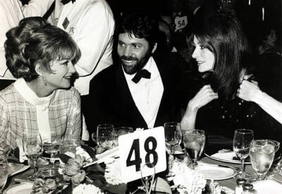 Anne Baxter With Pierre Baruch And His Wife Anouk Aimee 1967 OLD PHOTO