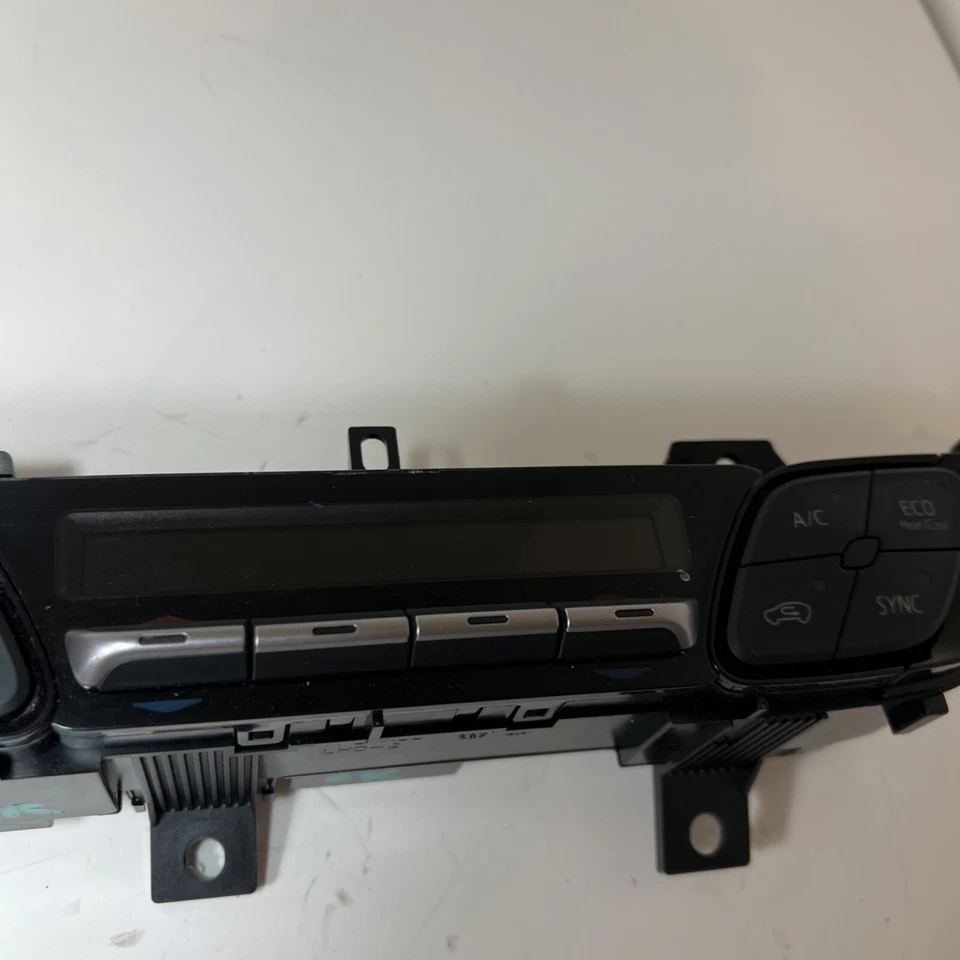 2018 TOYOTA C-HR CLIMATE TEMPERATURE A/C HEATER CONTROL 55900-F4191 OEM - Image 3 of 4