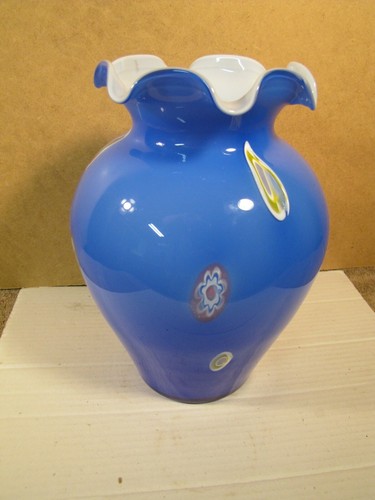 Jarrón vintage Lavorazione Arte Murano Italia 10-1/2" de alto con pegatinas azul  - Imagen 1 de 5