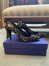Stuart Weitzman Animal Print Leather Pumps 8.5 only worn once  SPECTACULAR  