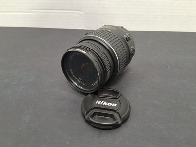 Nikon AF-S DX NIKKOR 18-55mm f/3.5-5.6G VR II DSRL Camera Lens