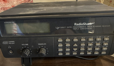 RadioShack PRO-2041 400-Channel Hyperscan AM/FM Analog Desktop Scanner