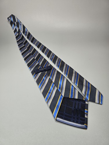 BURBERRY Men's 100% Silk Tie 3.75" x 58" Striped Navy Blue Yellow Made In Italy - Picture 5 of 10