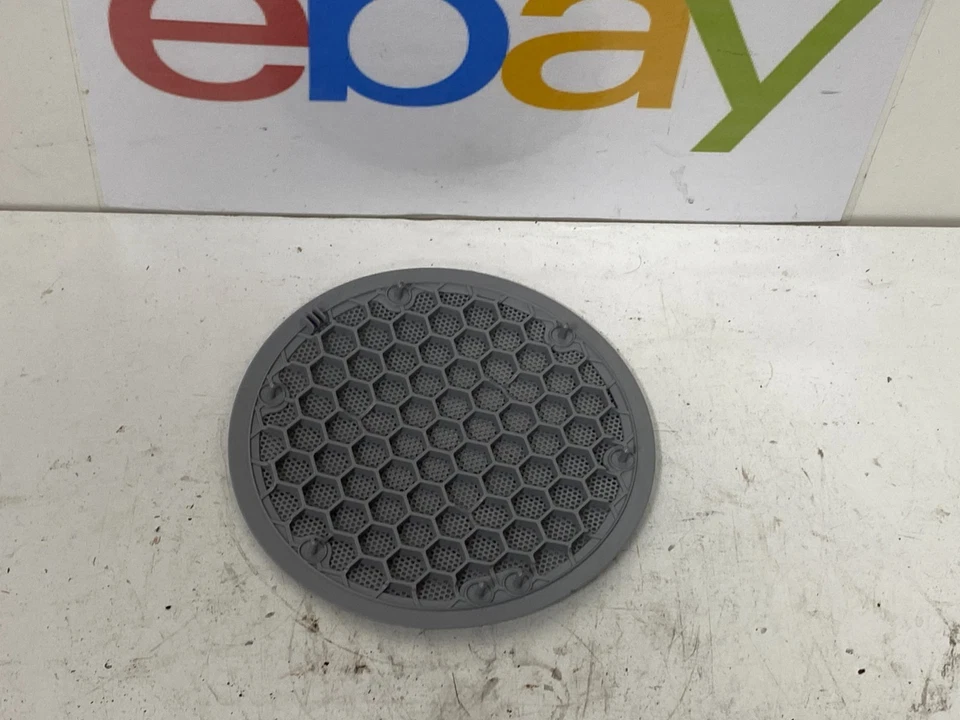 GENUINE MERCEDES BENZ CLK W208 FRONT SPEAKER COVER RIGHT SIDE A2087270288 GREY - Image 2 of 4