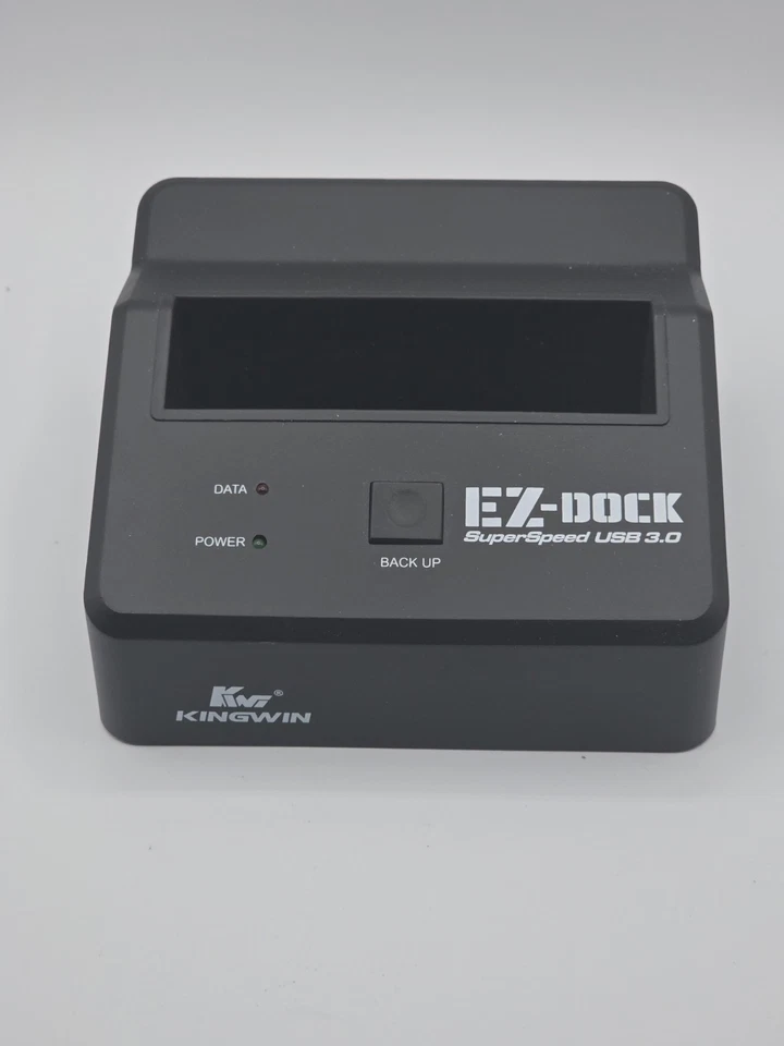 New Kingwin EZD-2535 EZ-Dock 2.5-Inch/3.5-Inch SATA Hard Drive Dock - Image 3 of 4