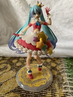 Hatsune Miku Pop Idol Ver. 2020 Vocaloid Figure Taito 13th Anniversary 20cm