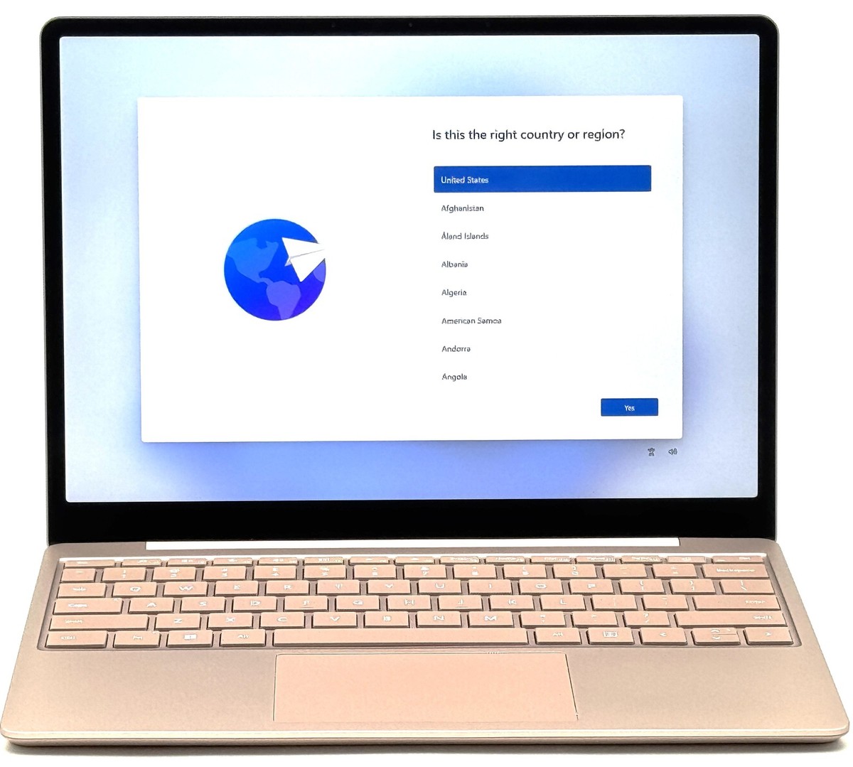 Surface Laptop Go 3 - 12.4