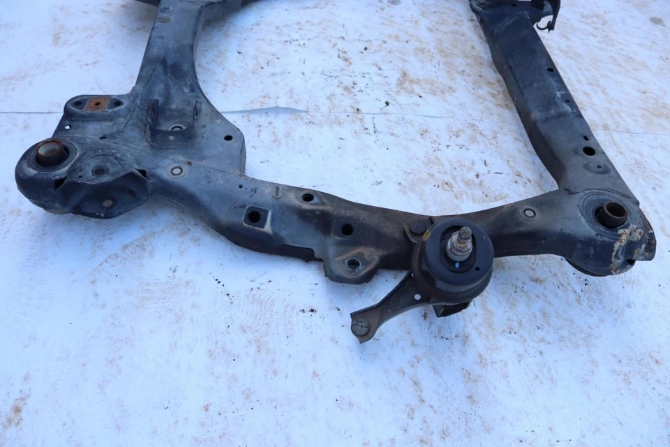 LEXUS ES300H 2011-2018 2,5 L A/T base motor delantero travesaño subchasis OEM Foto 4 de 4