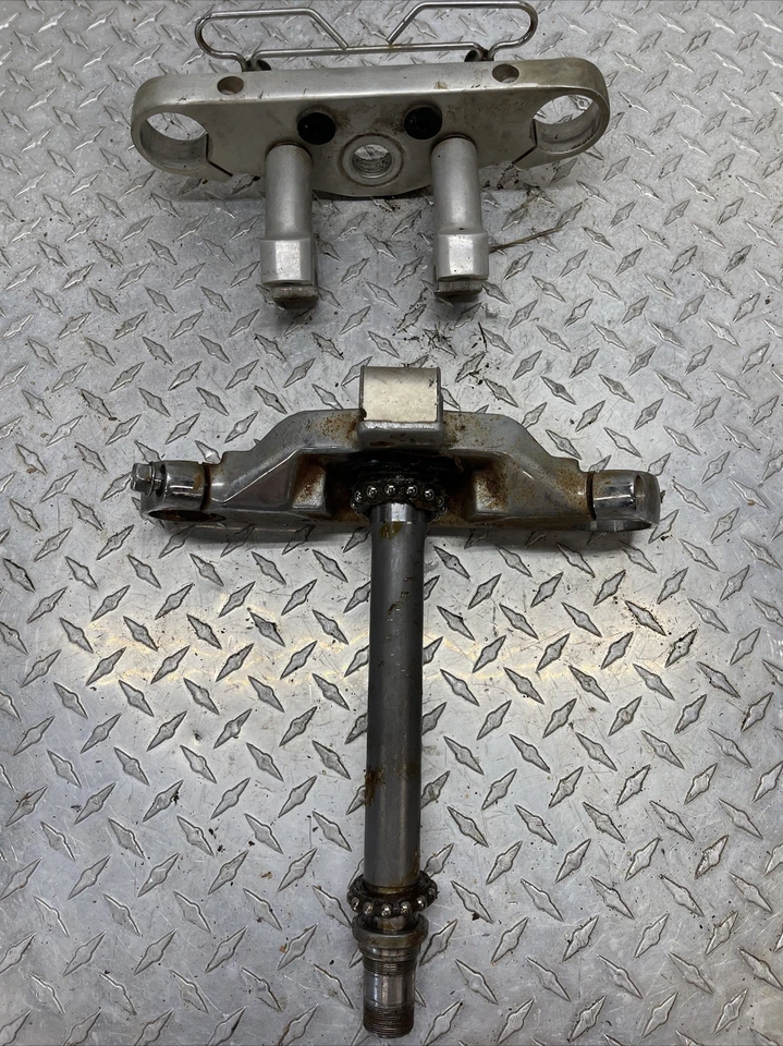 Honda Shadow Spirit VT 1100 C 1987 OEM TRIPLE ÁRBOL Foto 2 de 4