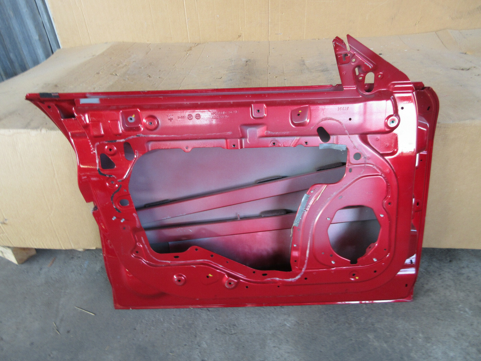 Maserati Ghibli  LH Front Door/Shell P/N 673007994