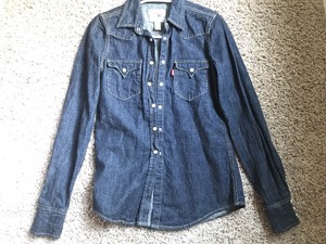 levis xs