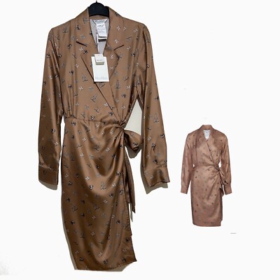 Max Mara Ladies Silk All Over Graphic Printed In Long Sleeve Wrap