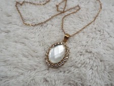 Goldtone Rhinestone Pendant Necklace (J43)