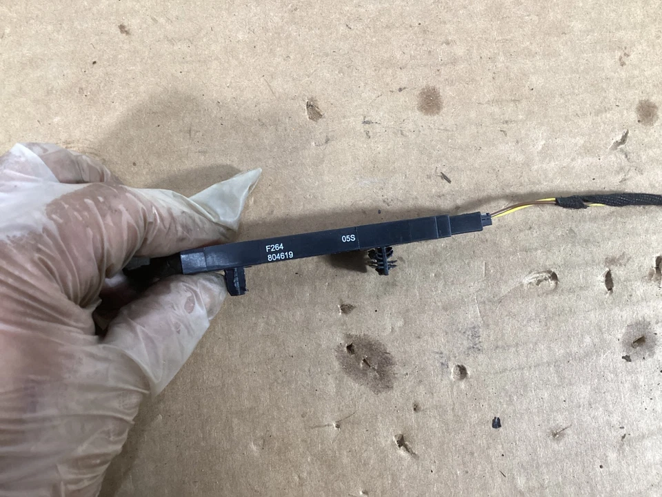 2015-2020 Audi A3 Kessy / Antena de entrada sem chave 5K0962132A fabricante de equipamento original. - Imagem 3 de 4