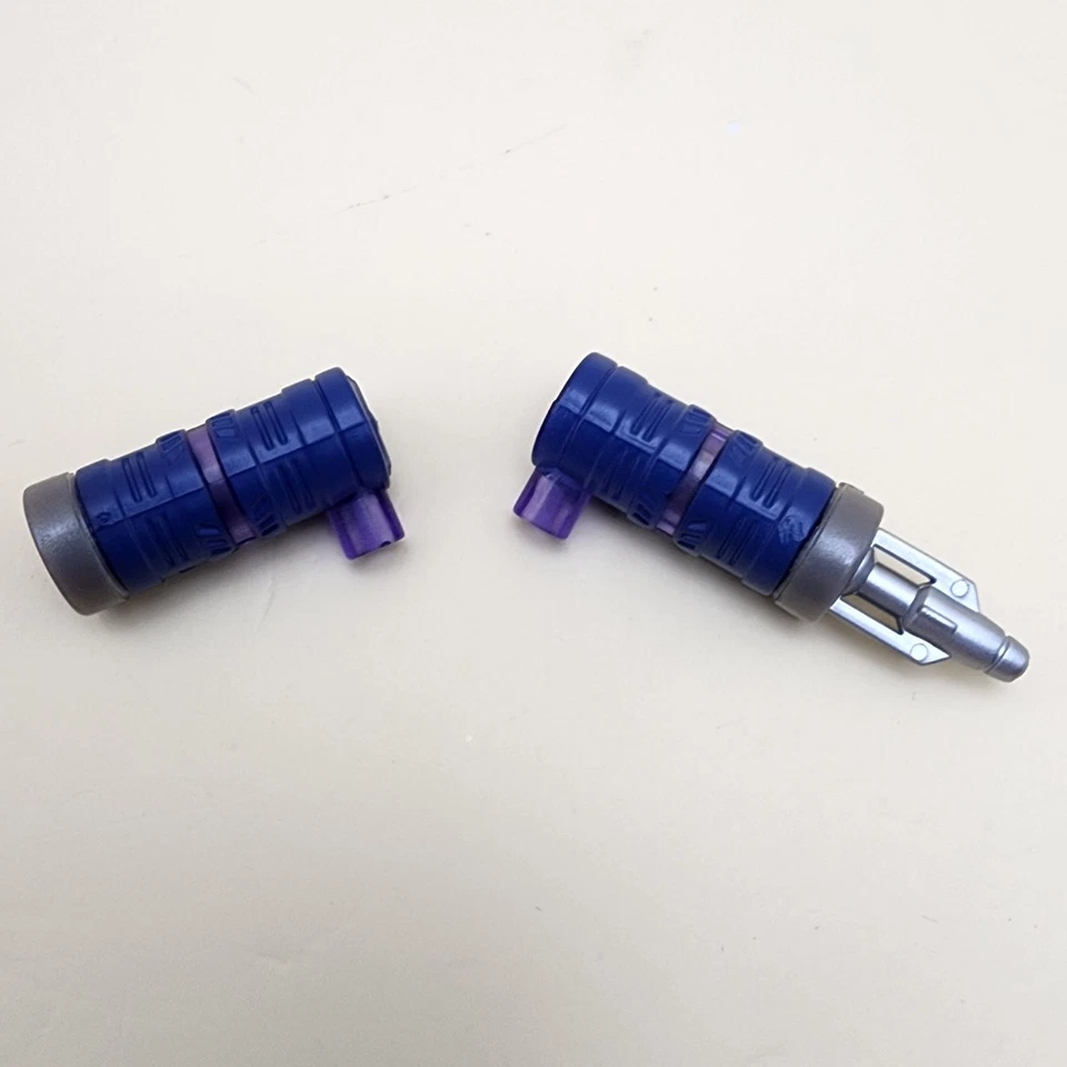 TRANSFORMERS Generations (2010) Cybertronian SOUNDWAVE 6" Deluxe [100% COMPLETE] - Image 3 of 4