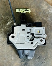 2015-2019 Subaru Legacy Oem Trunk Lid Latch 2015-2019 Subaru Legacy Oem Trunk Lid Latch