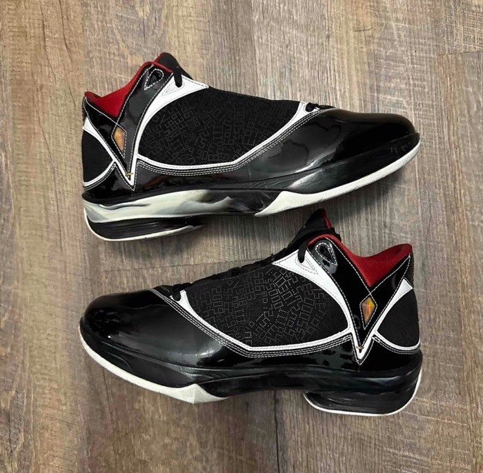 Nike Air Jordan 2009 Hall of Fame Black Red Size 11.5 Sneakers w