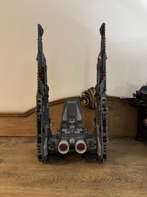 75104 LEGO Star Wars Kylo Ren's Command Shuttle