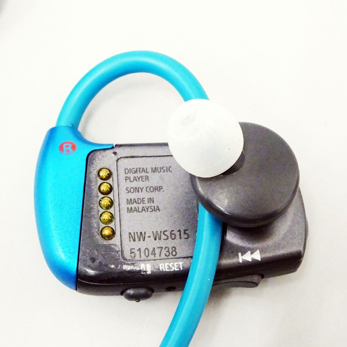 SONY Walkman W Series NW-WS615L 16GB Integrated Headphone