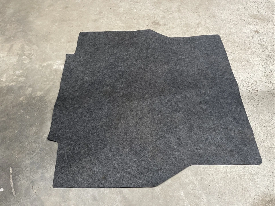 98-02 OLDSMOBILE INTRIGUE TRUNK MAT CARPET 橡胶背衬 114K 清洁 — 第 4/4 张图片