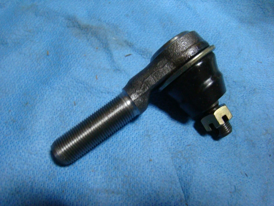 Se adapta a Datsun 810 Tie Rod exterior R/L hecho en Japón 1976-1981 Nissan 810 Foto 3 de 3