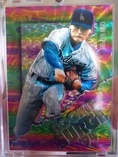 1994 Select Chan Ho Park Rookie Surge in Mint Condition (no chipping) #RS13